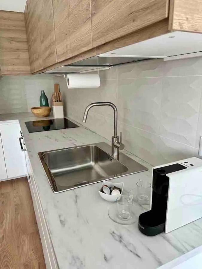 Luxury 2 Bedroom Apartament, Close To San Siro, Fiera And 10 Min Metro To Duomo ميلان المظهر الخارجي الصورة