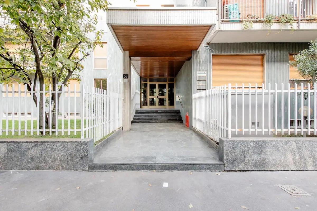 Luxury 2 Bedroom Apartament, Close To San Siro, Fiera And 10 Min Metro To Duomo ميلان المظهر الخارجي الصورة