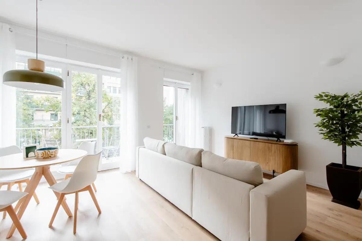 Luxury 2 Bedroom Apartament, Close To San Siro, Fiera And 10 Min Metro To Duomo ميلان المظهر الخارجي الصورة